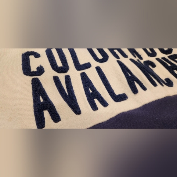 Colorado Avalanche CCM Hoodie XL - Picture 2 of 5